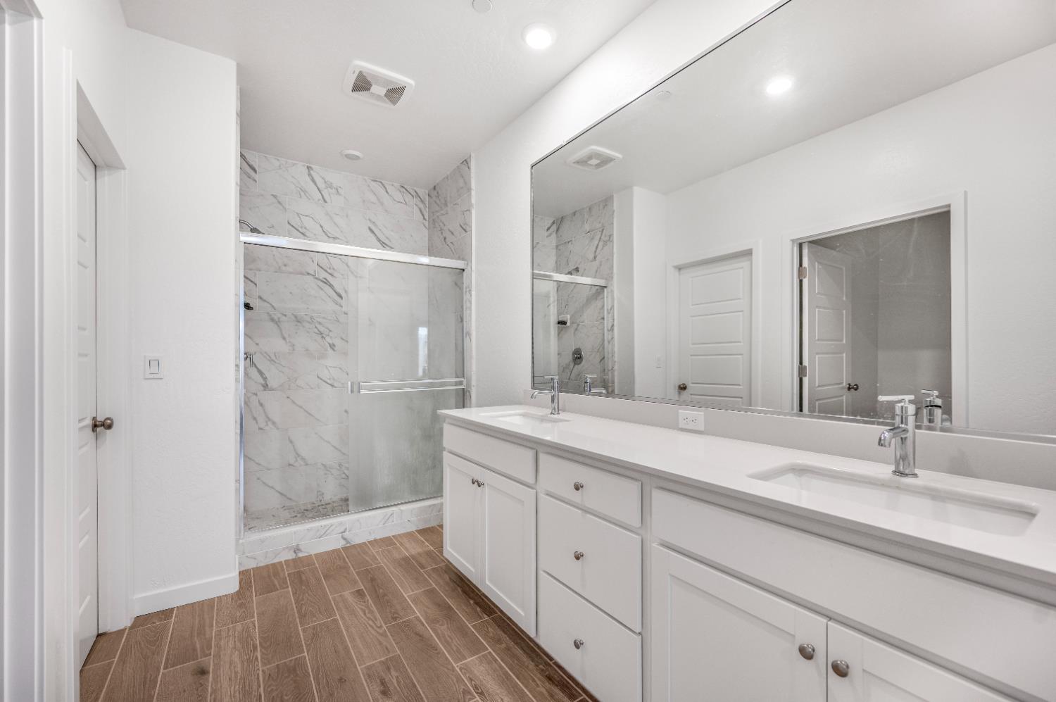 4457 Joaquin Ave, Clovis, CA 93619