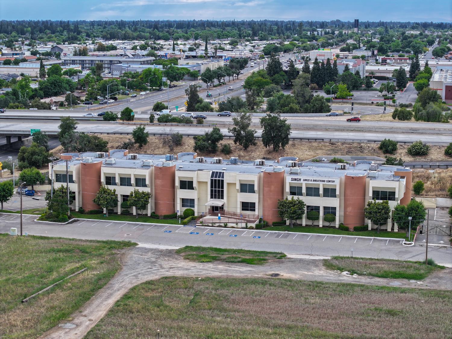 7011 N Howard, Fresno, CA 93720