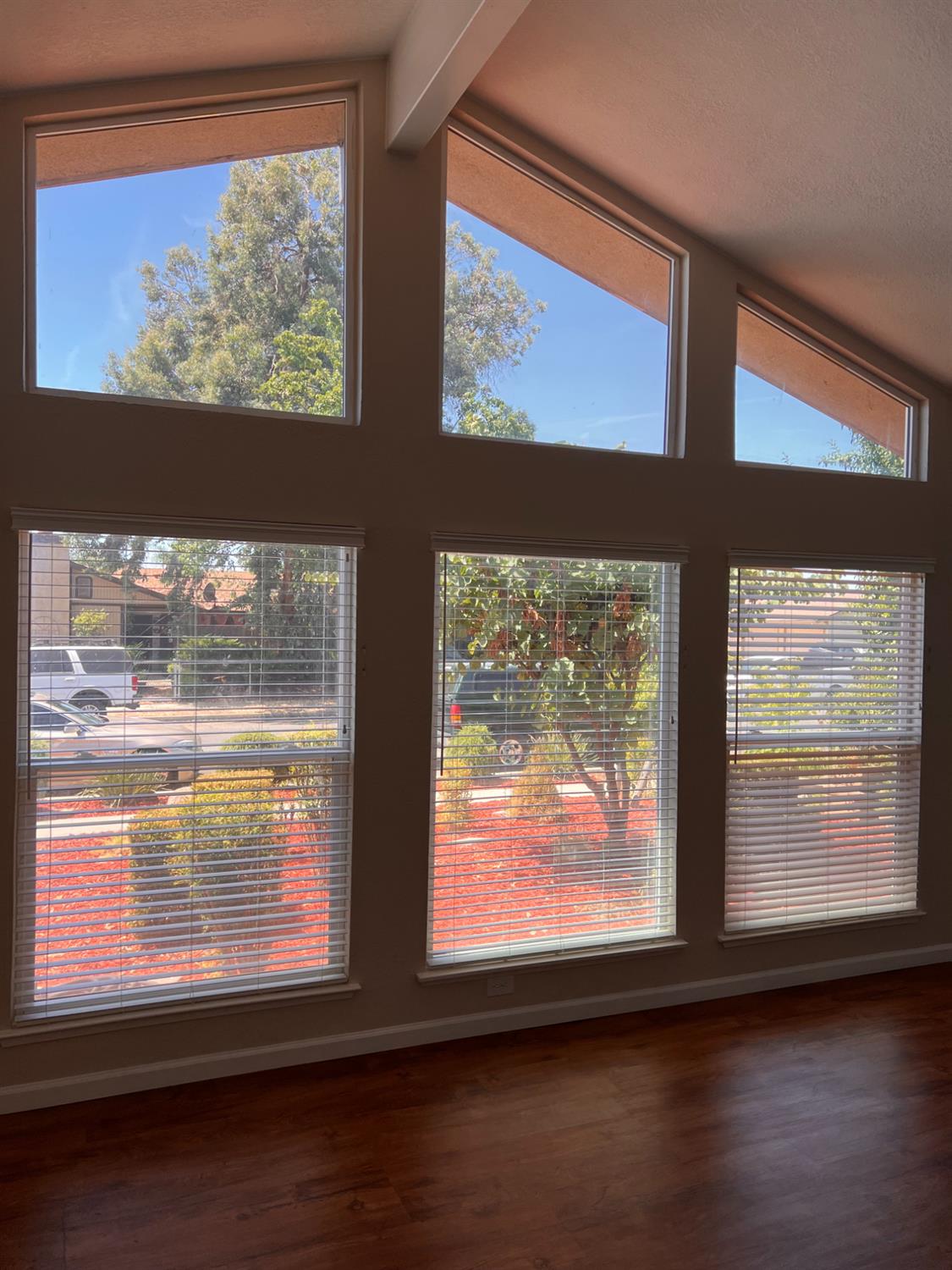 3136 W Austin 101 & 102 Way, Fresno, CA 93722