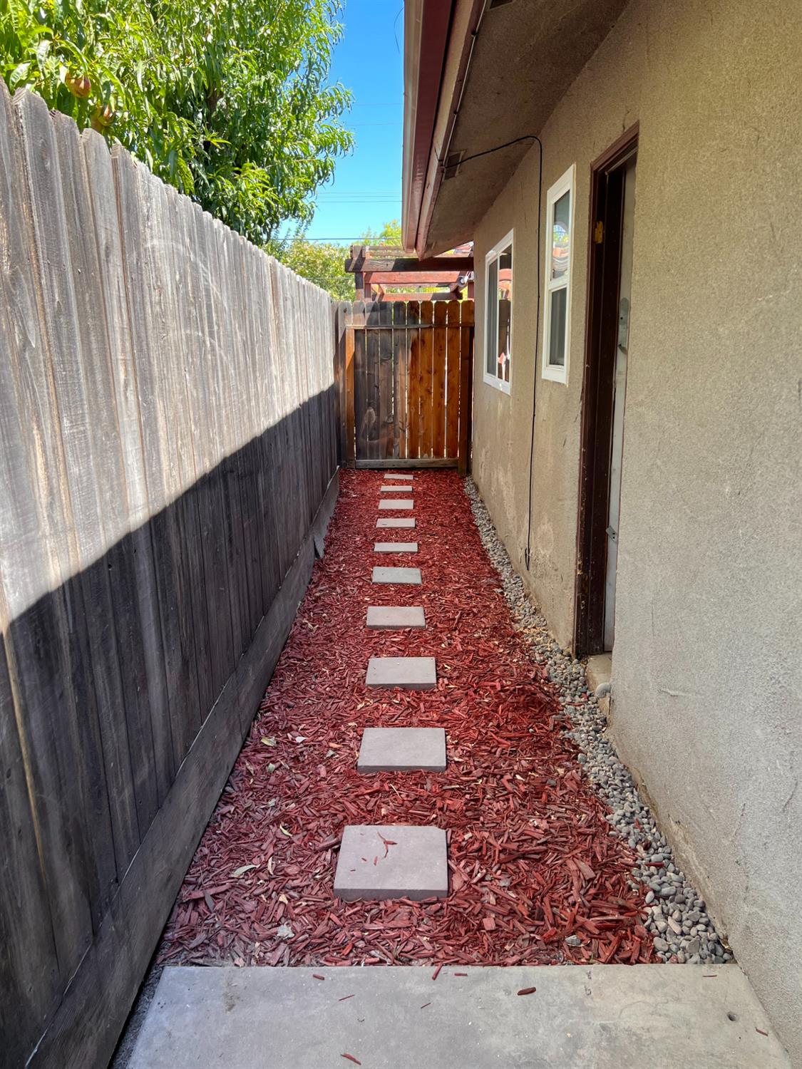 3136 W Austin 101 & 102 Way, Fresno, CA 93722