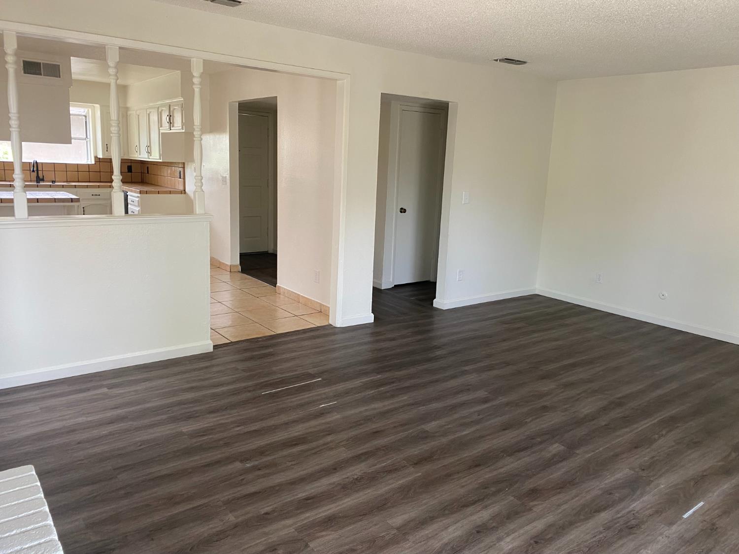 3136 W Austin 101 & 102 Way, Fresno, CA 93722