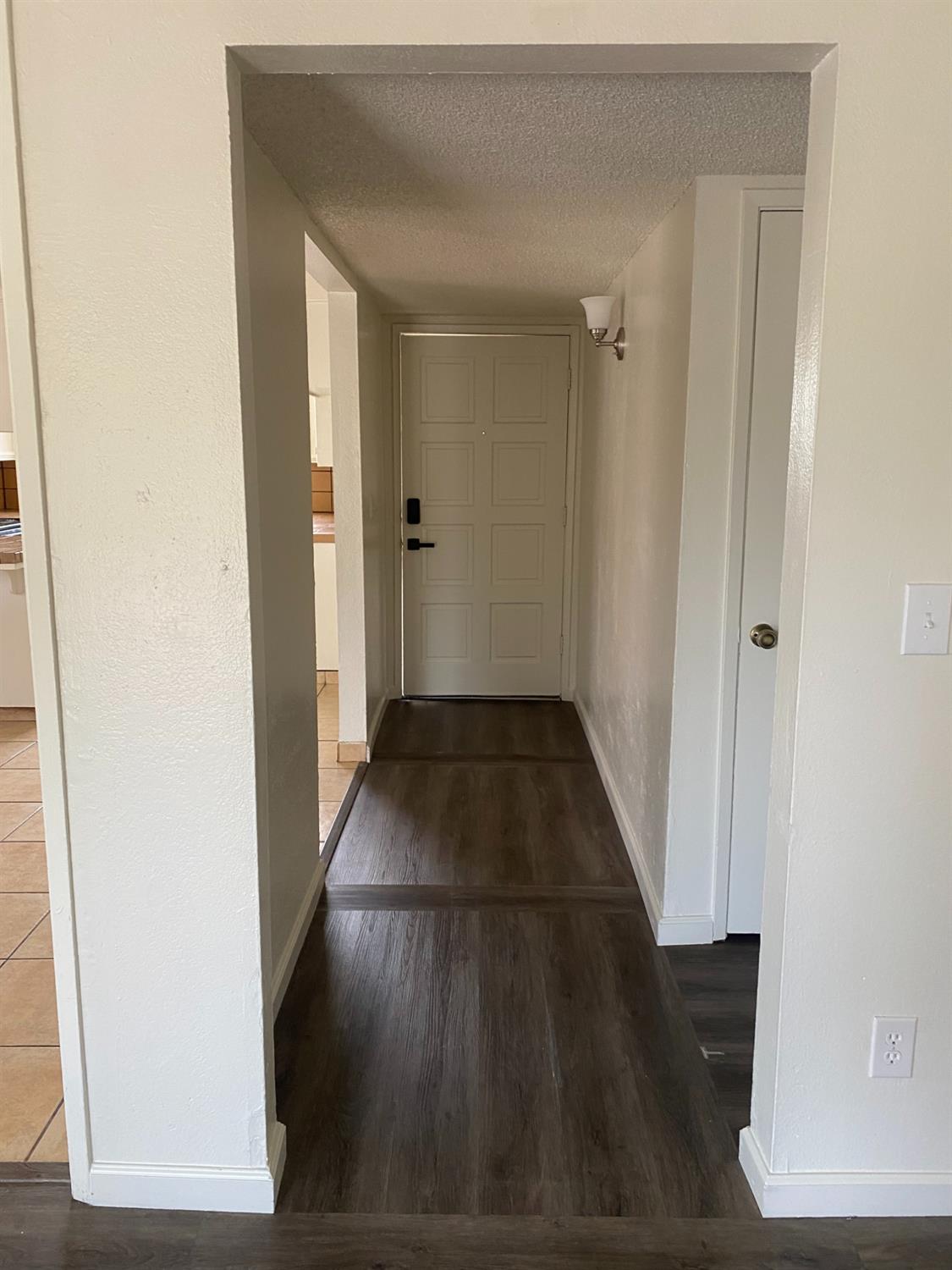 3136 W Austin 101 & 102 Way, Fresno, CA 93722