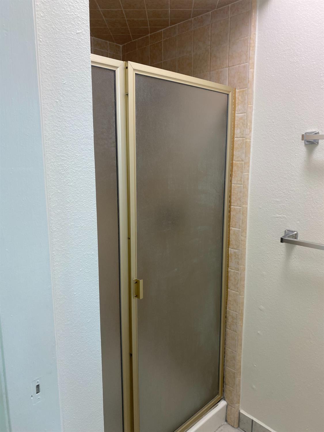 3136 W Austin 101 & 102 Way, Fresno, CA 93722