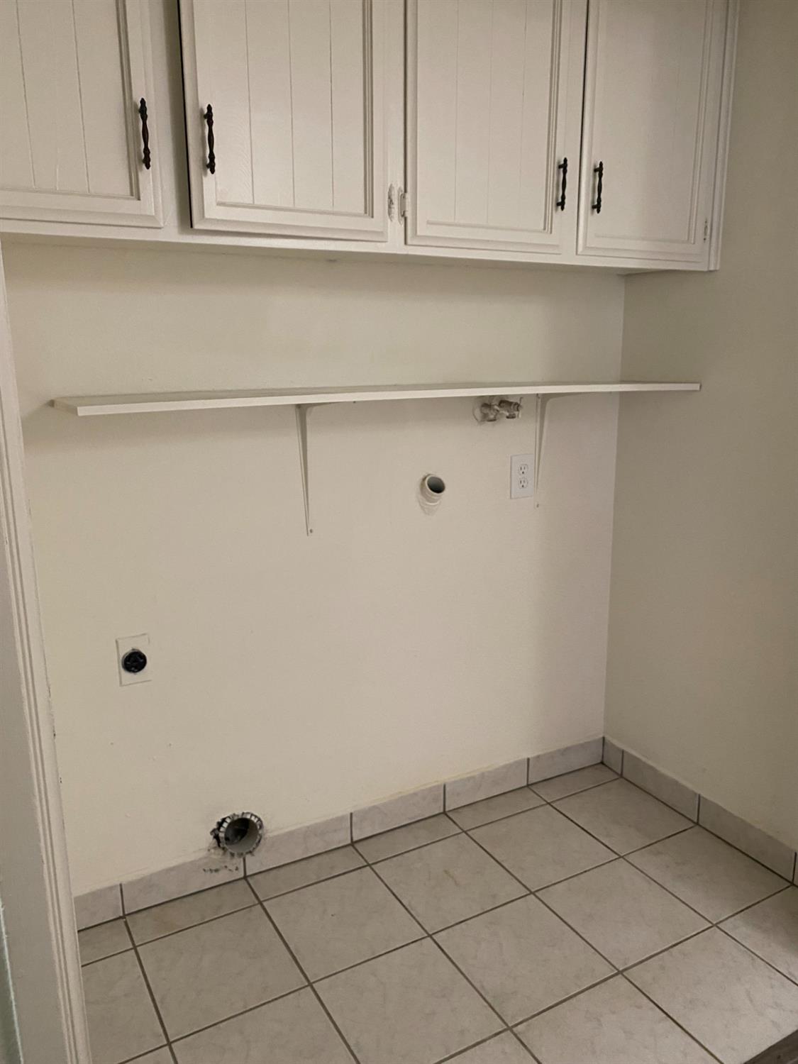 3136 W Austin 101 & 102 Way, Fresno, CA 93722