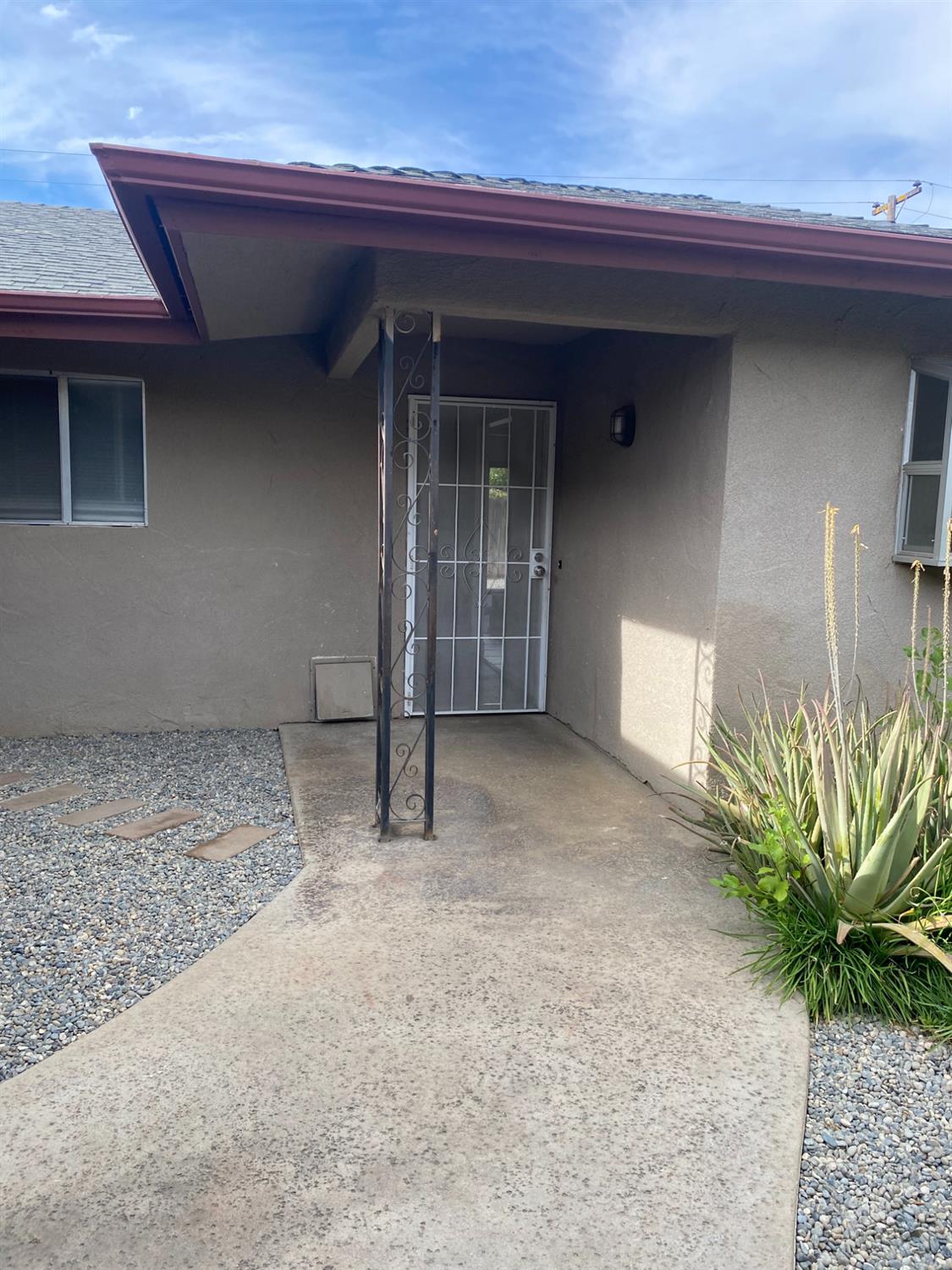 3136 W Austin 101 & 102 Way, Fresno, CA 93722