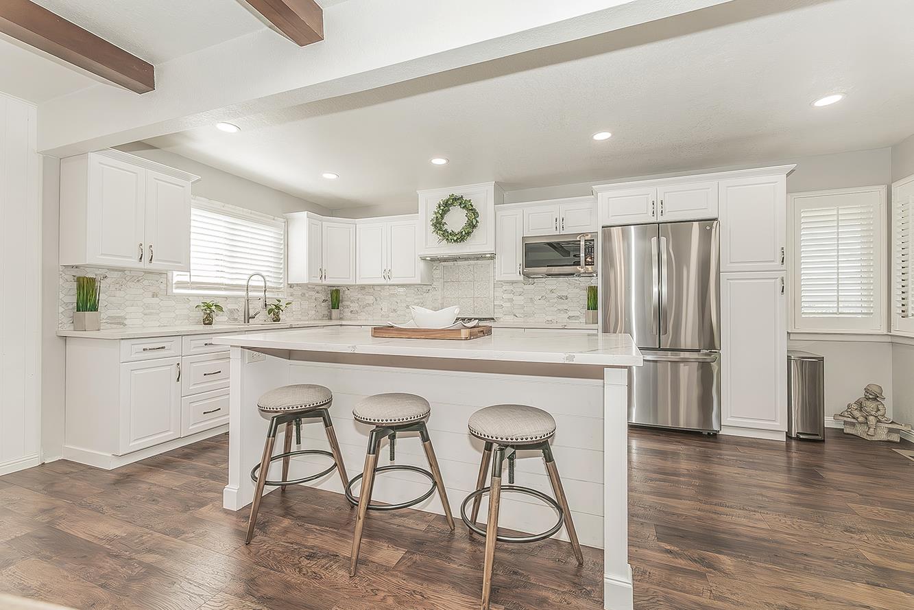 5915 E El Monte Way, Fresno, CA 93727