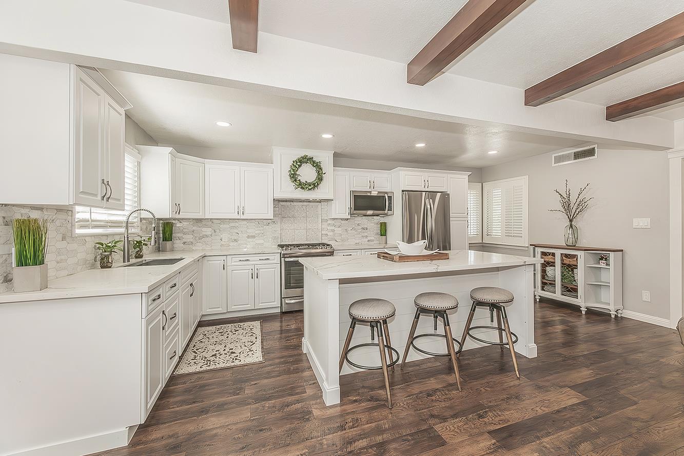 5915 E El Monte Way, Fresno, CA 93727