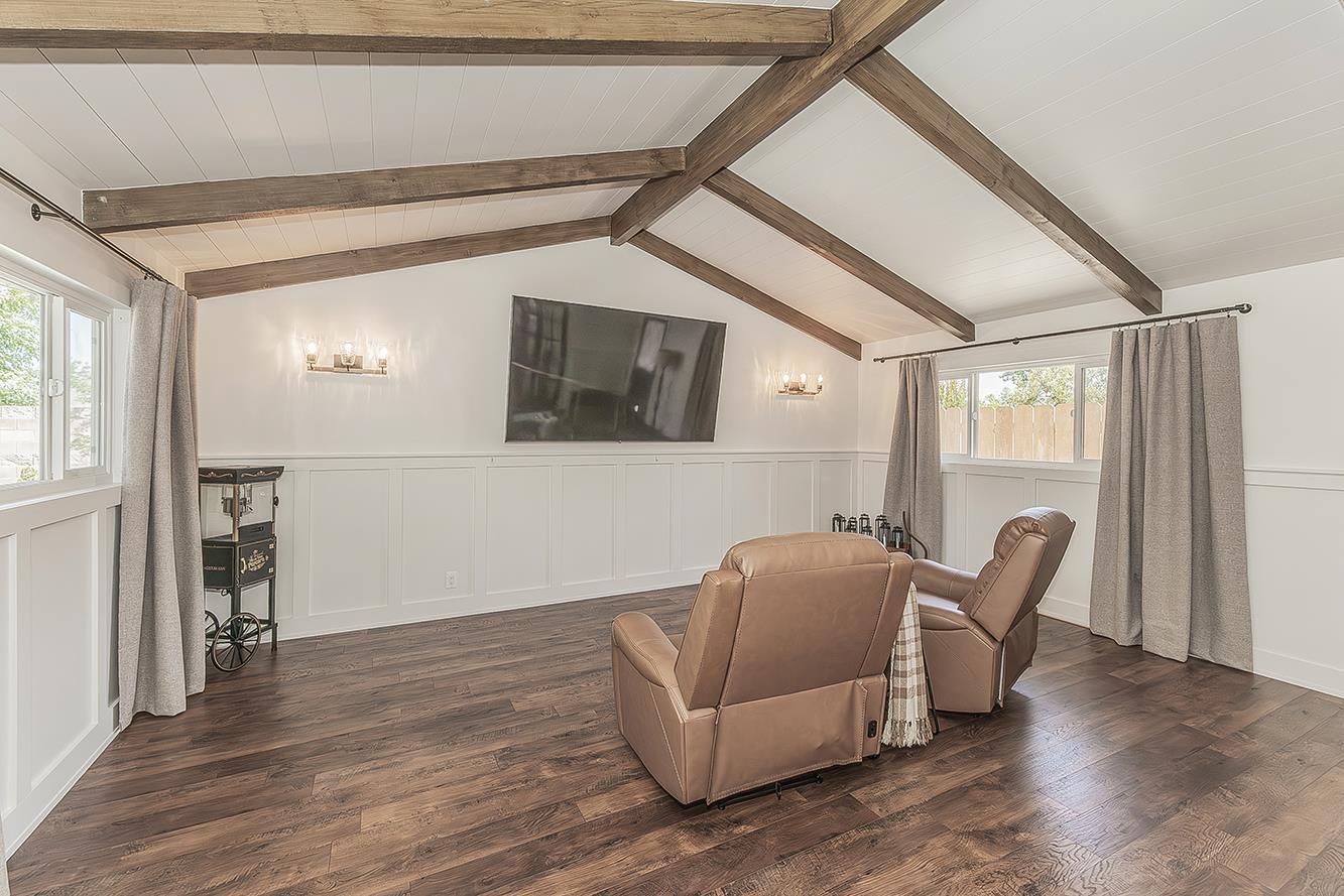 5915 E El Monte Way, Fresno, CA 93727