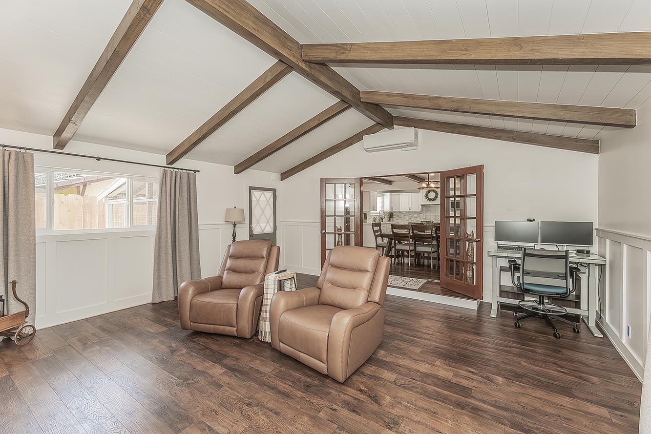 5915 E El Monte Way, Fresno, CA 93727