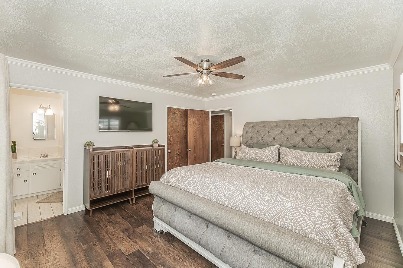 5915 E El Monte Way, Fresno, CA 93727