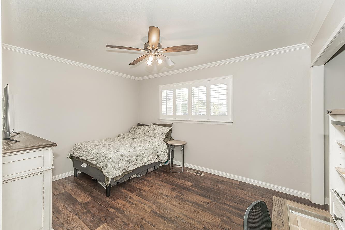 5915 E El Monte Way, Fresno, CA 93727