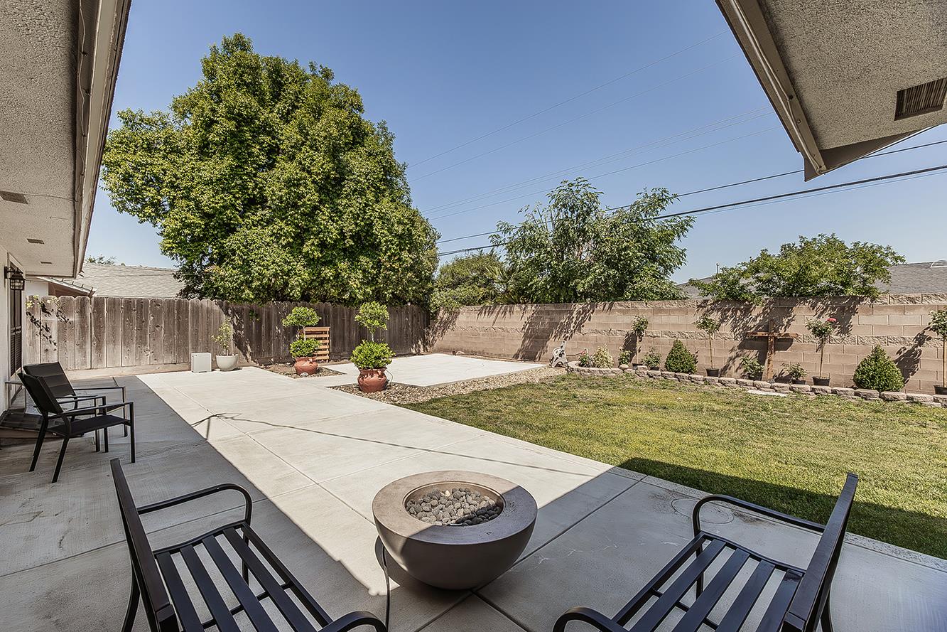 5915 E El Monte Way, Fresno, CA 93727