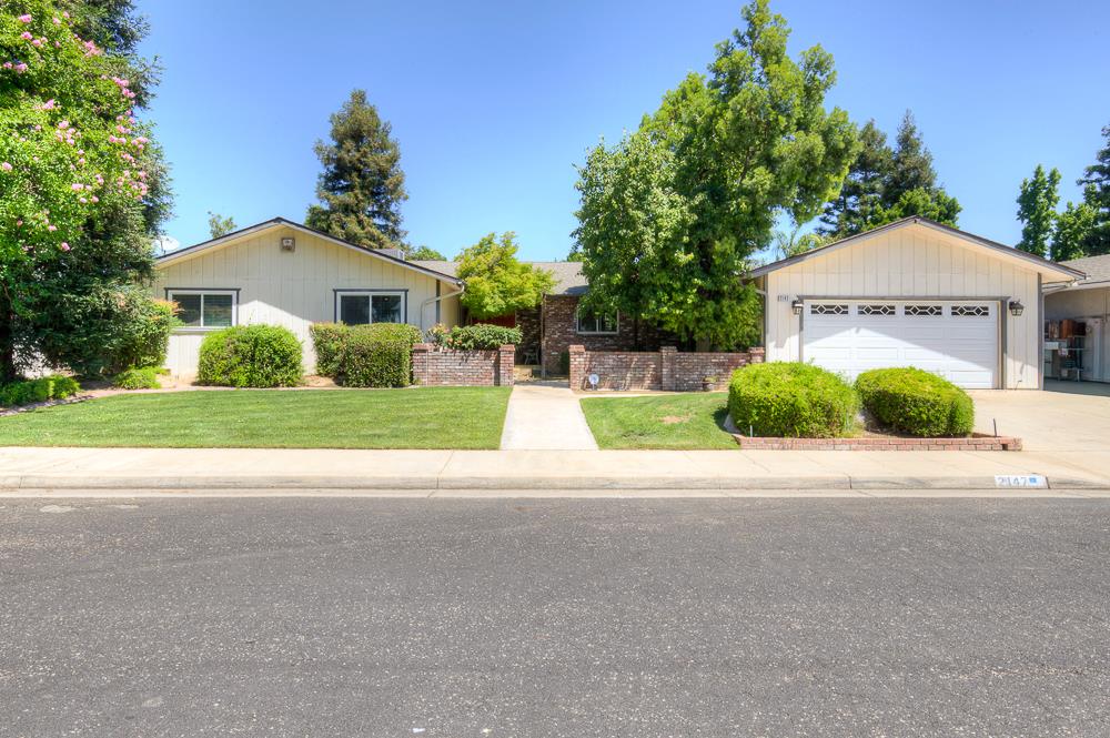 2147 Mitchell Ave, Clovis, CA 93611