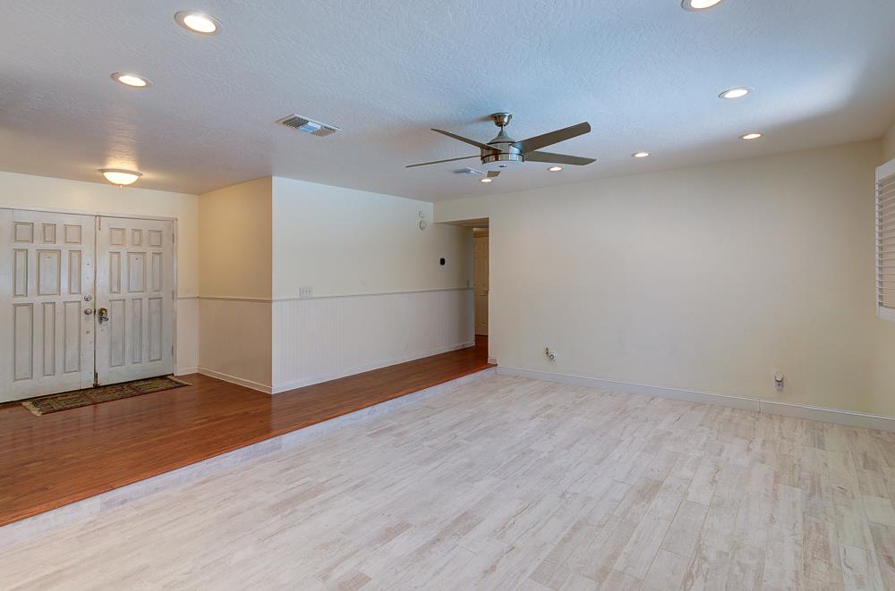 2147 Mitchell Ave, Clovis, CA 93611