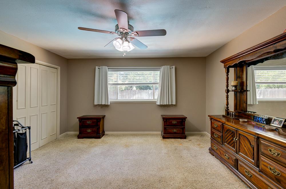 2147 Mitchell Ave, Clovis, CA 93611