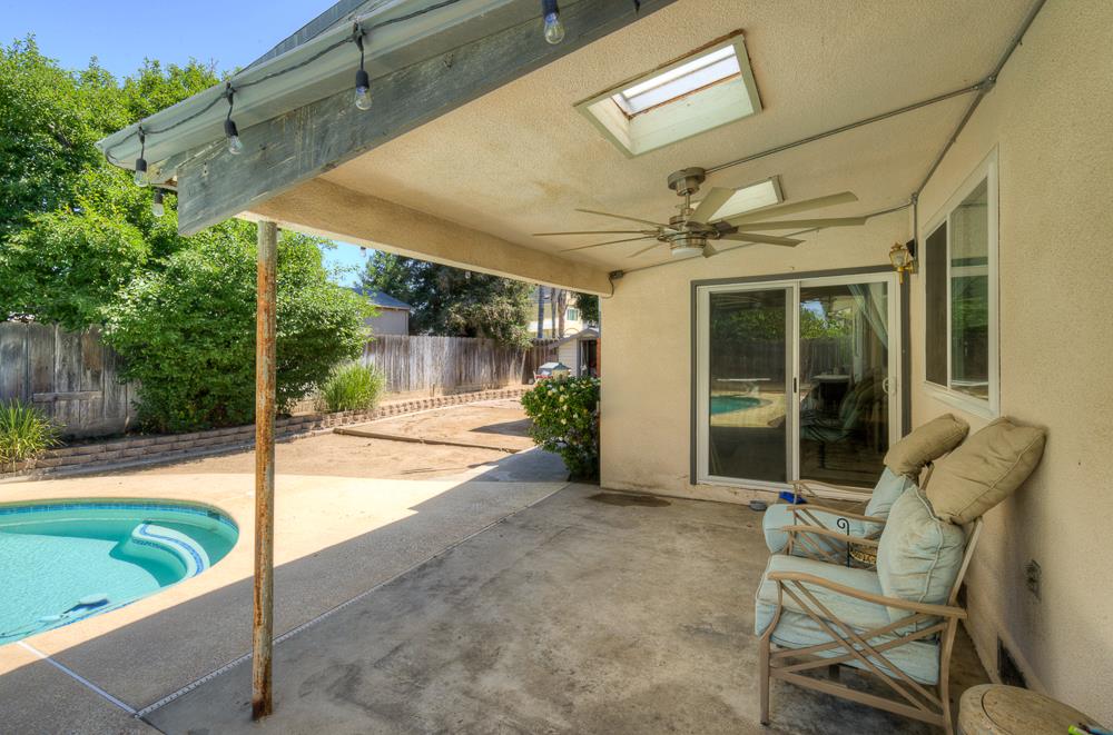 2147 Mitchell Ave, Clovis, CA 93611