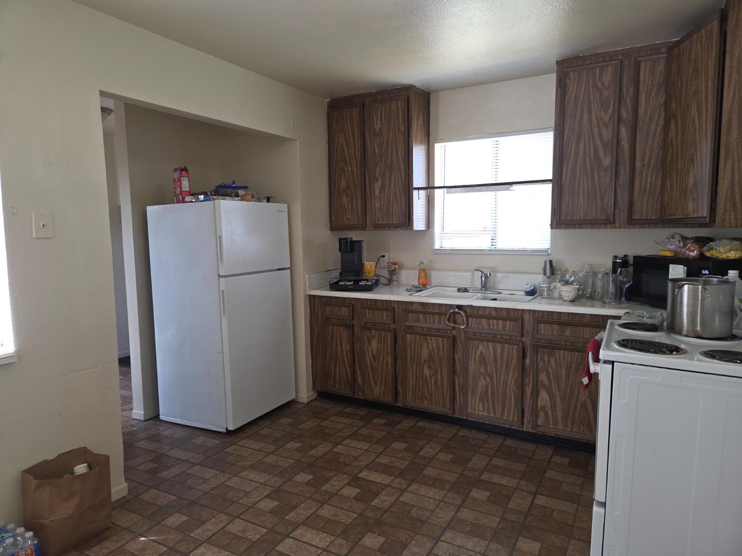 2690 S Cedar, Fresno, CA 93725