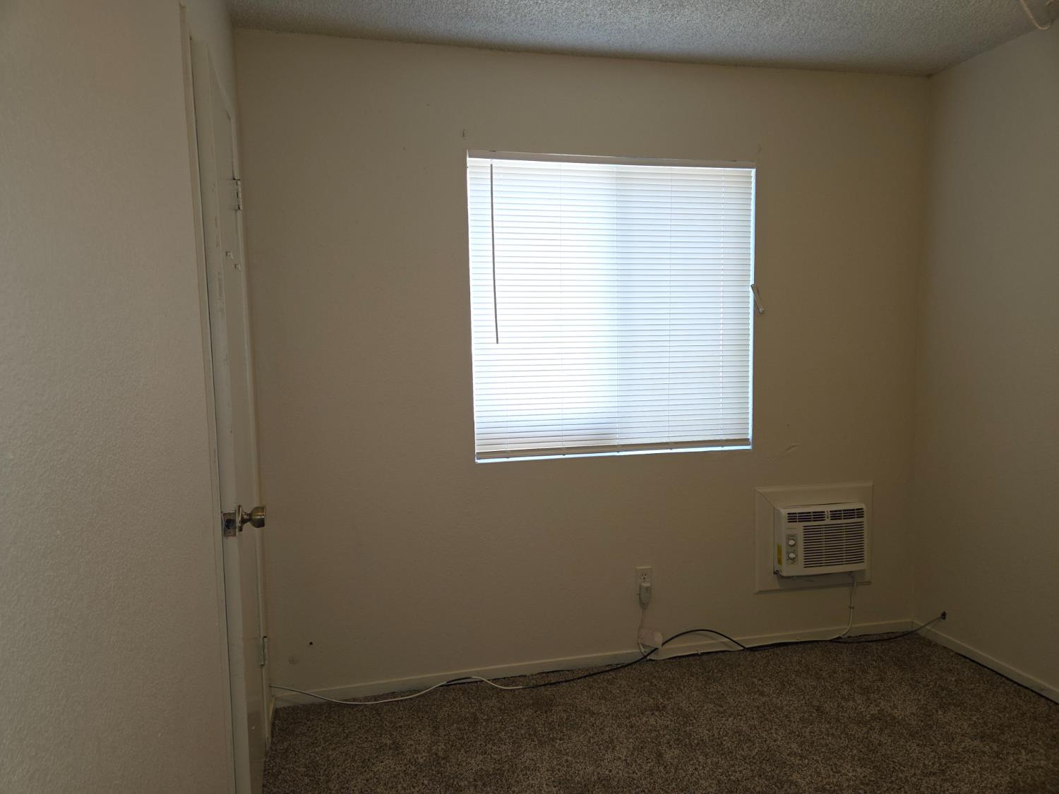 2690 S Cedar, Fresno, CA 93725