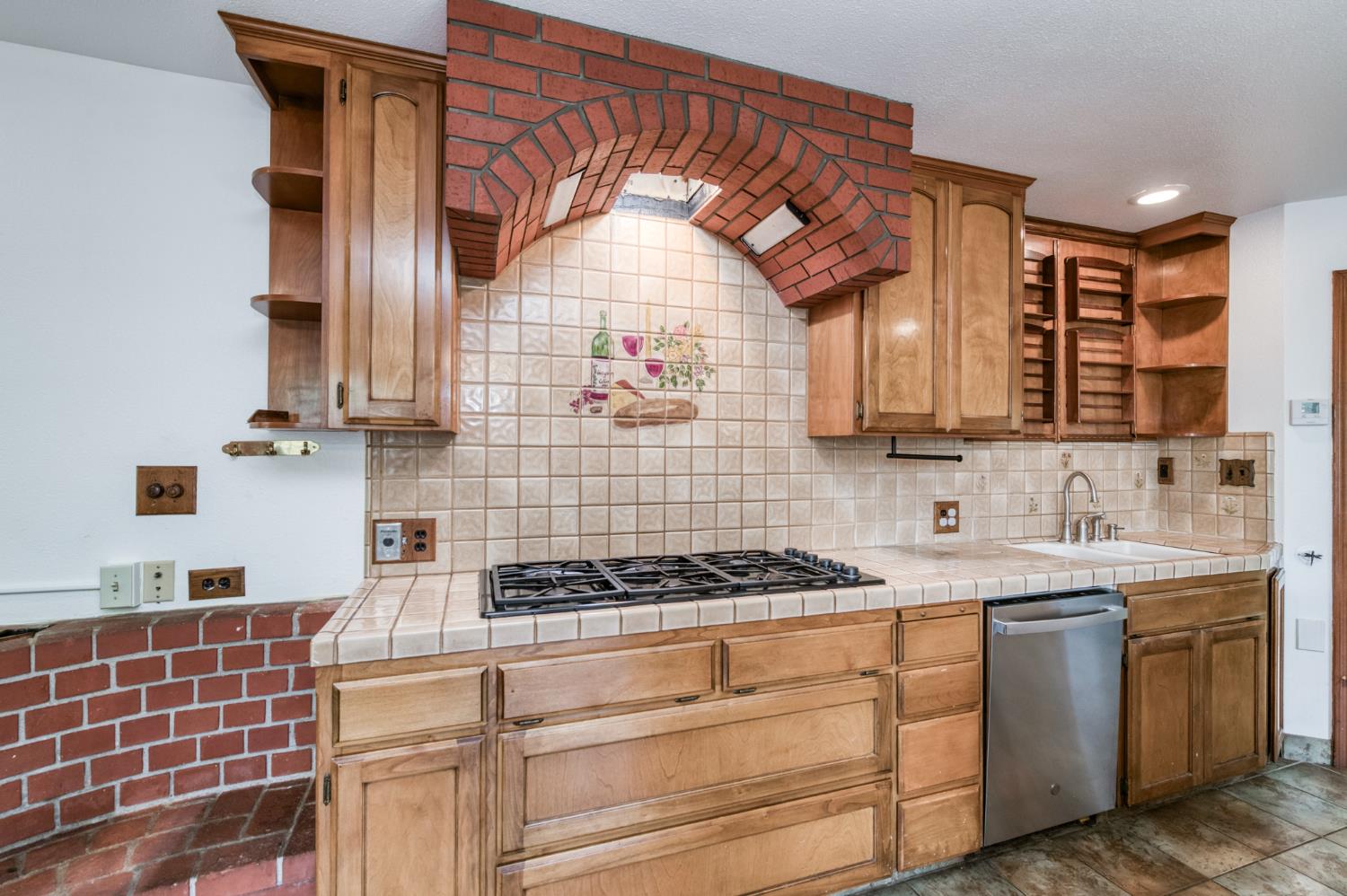 4326 E Gettysburg Ave, Fresno, CA 93726