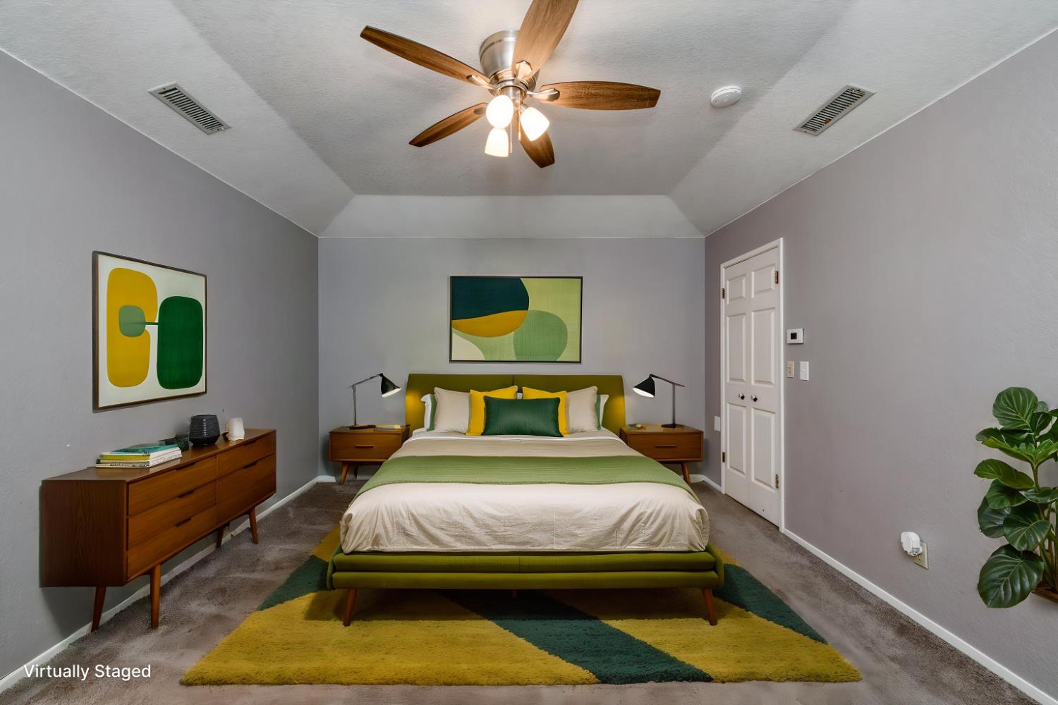 4326 E Gettysburg Ave, Fresno, CA 93726