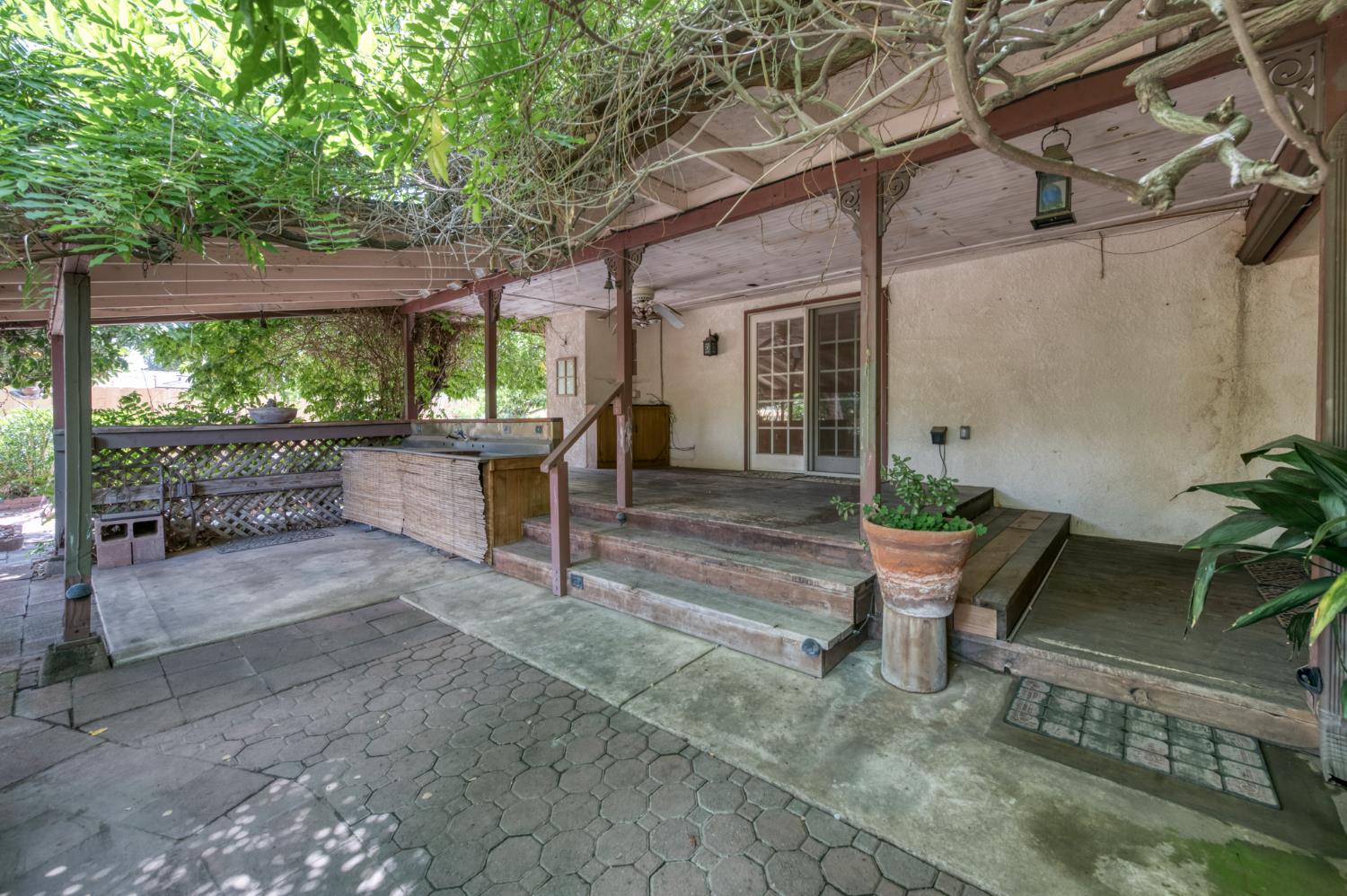 4326 E Gettysburg Ave, Fresno, CA 93726