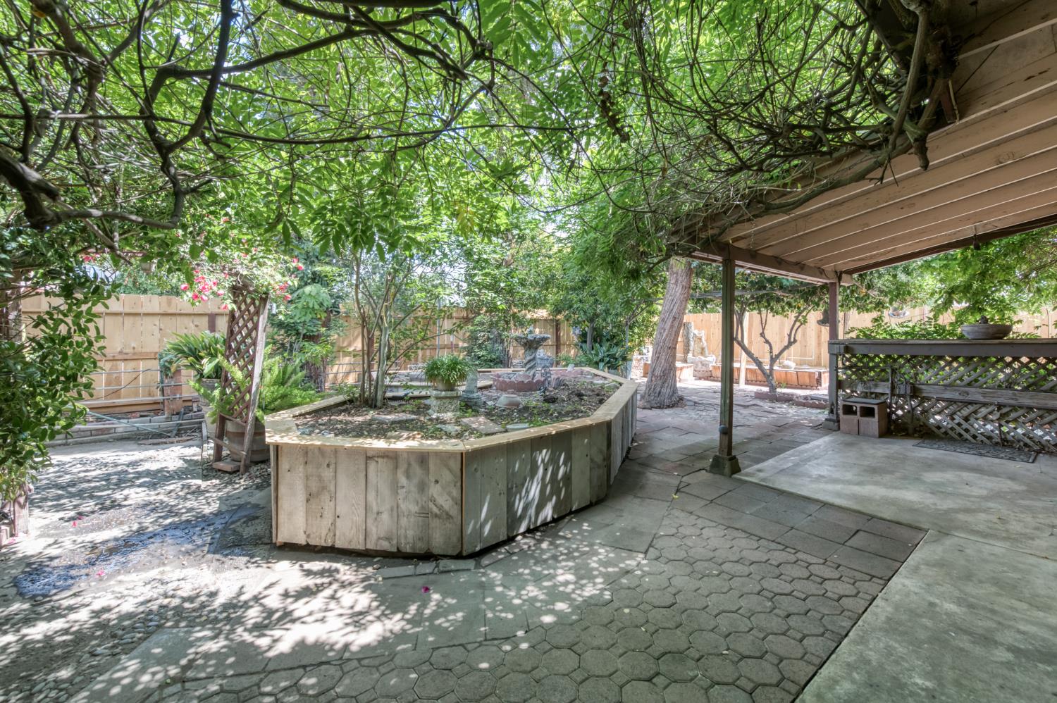 4326 E Gettysburg Ave, Fresno, CA 93726