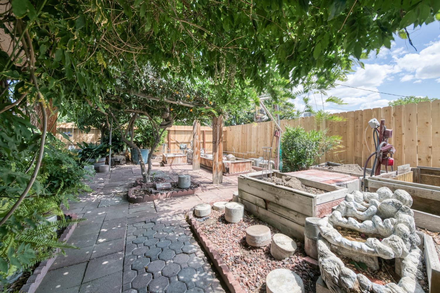 4326 E Gettysburg Ave, Fresno, CA 93726