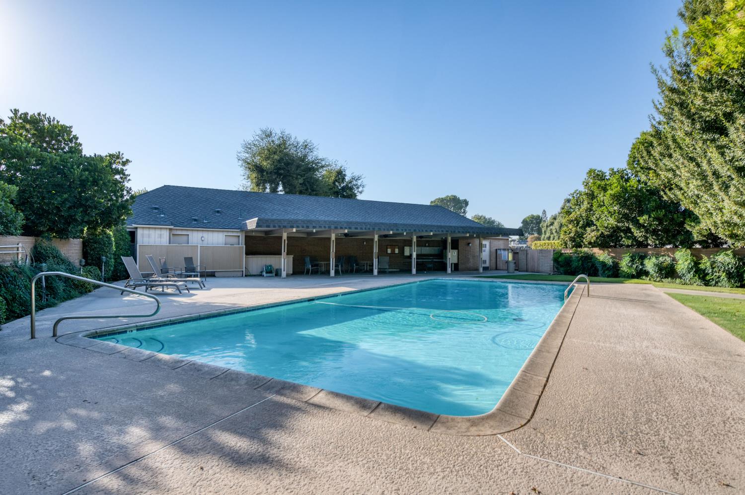 7560 N Charles Ave #C, Fresno, CA 93711