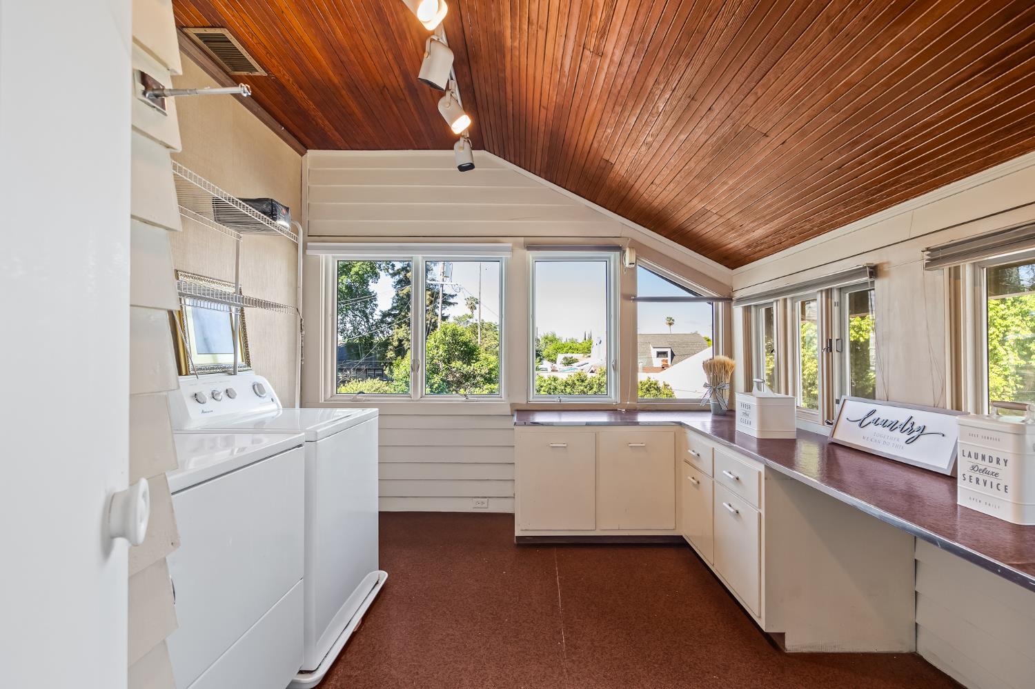 1735 N Hunter Ave, Stockton, CA 95204