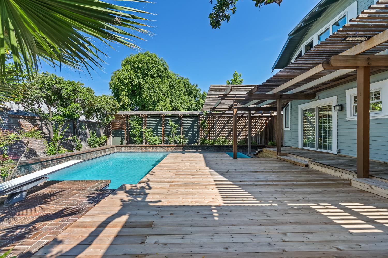 1735 N Hunter Ave, Stockton, CA 95204