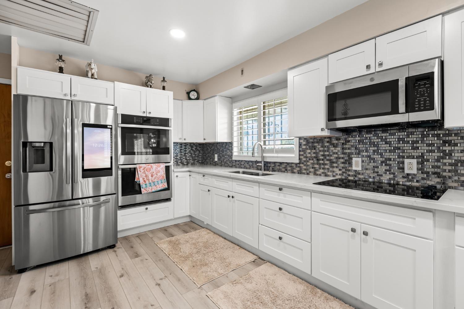 1512 N Brawley, Fresno, CA 93722