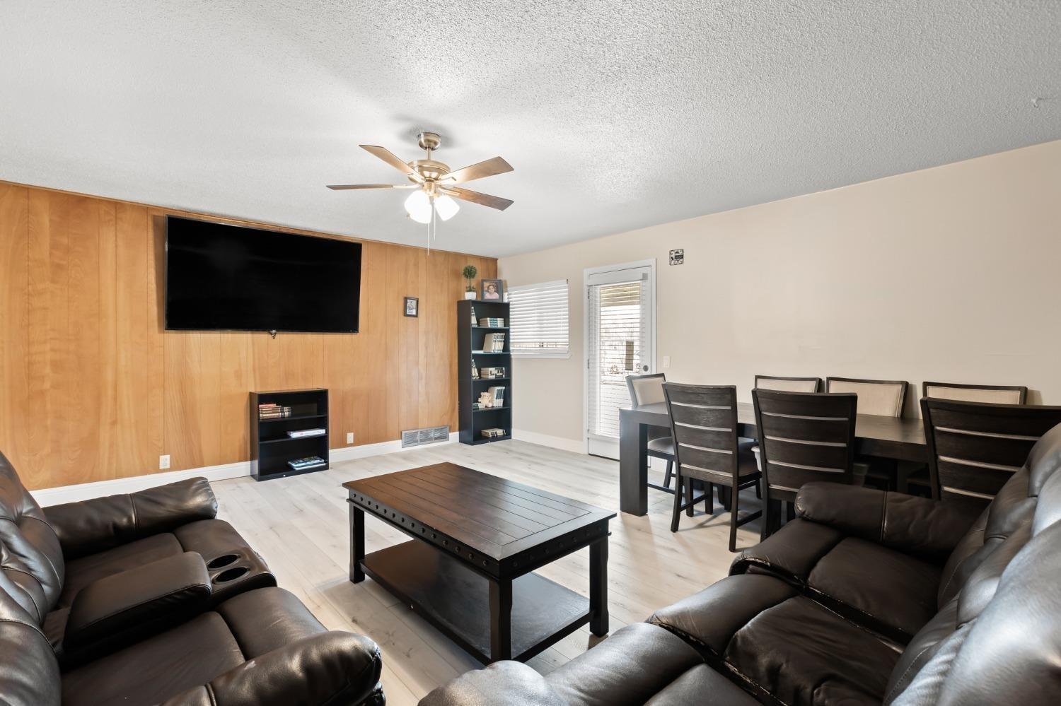 1512 N Brawley, Fresno, CA 93722