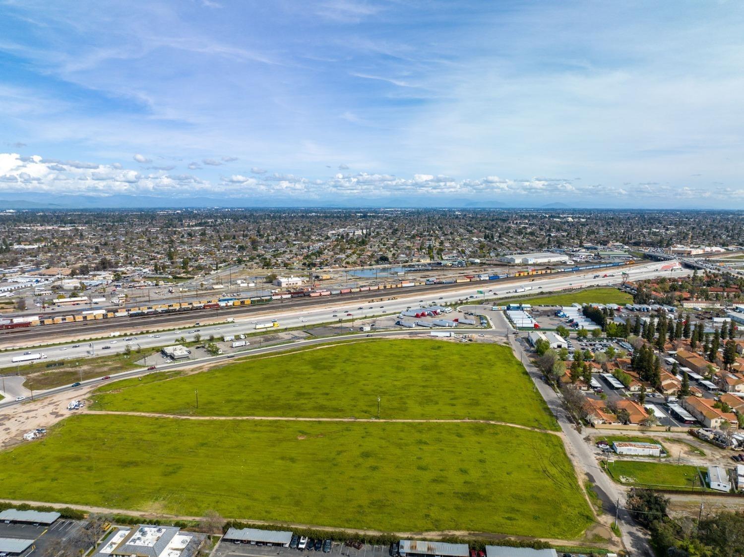 3253 W Princeton Ave, Fresno, CA 93722