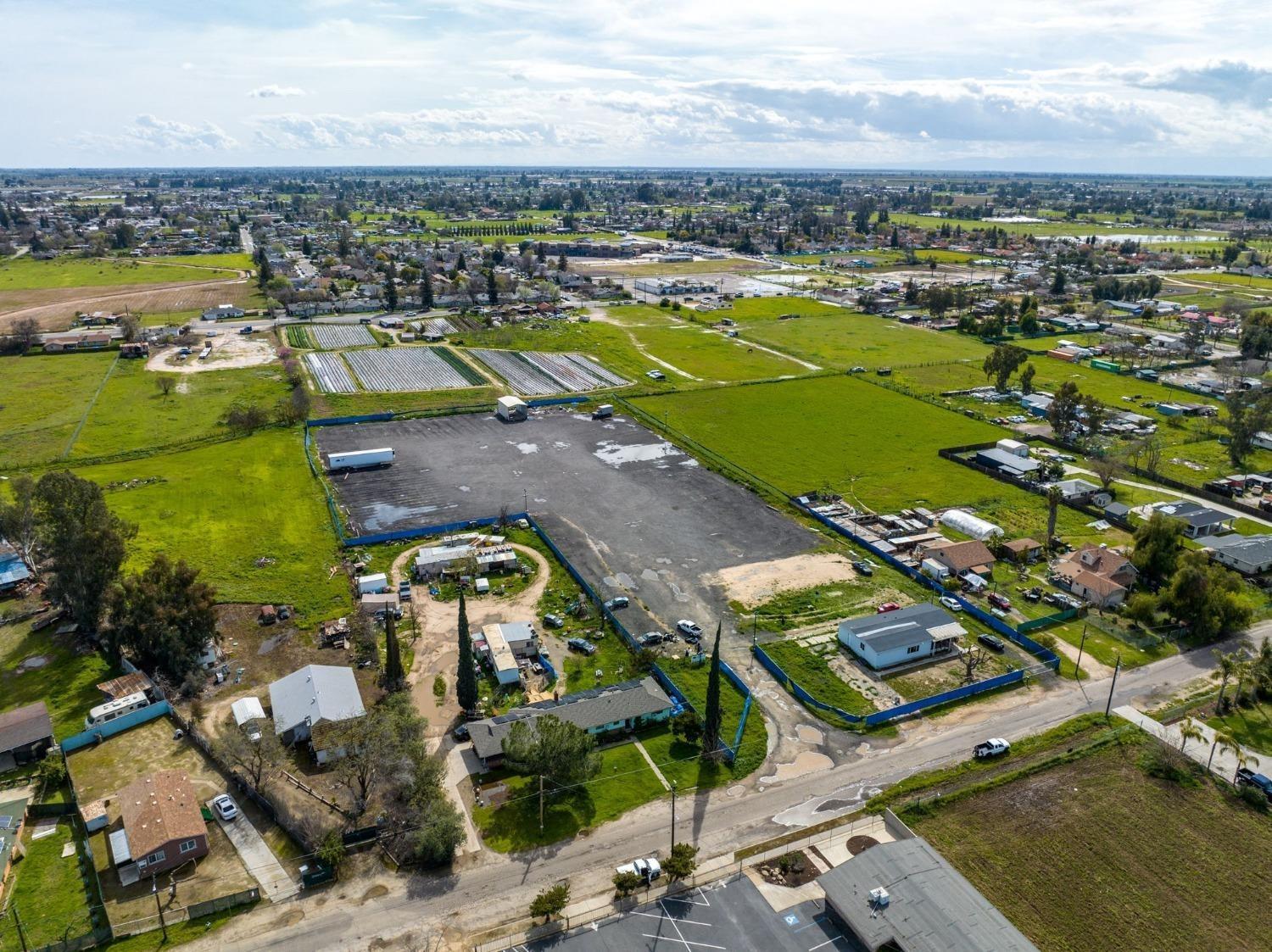 3253 W Princeton Ave, Fresno, CA 93722