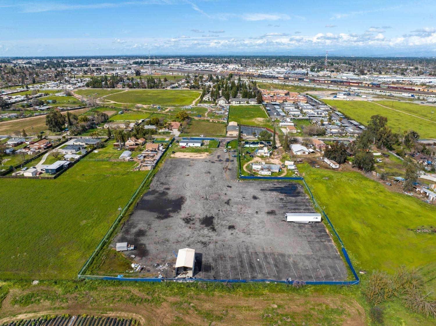 3253 W Princeton Ave, Fresno, CA 93722