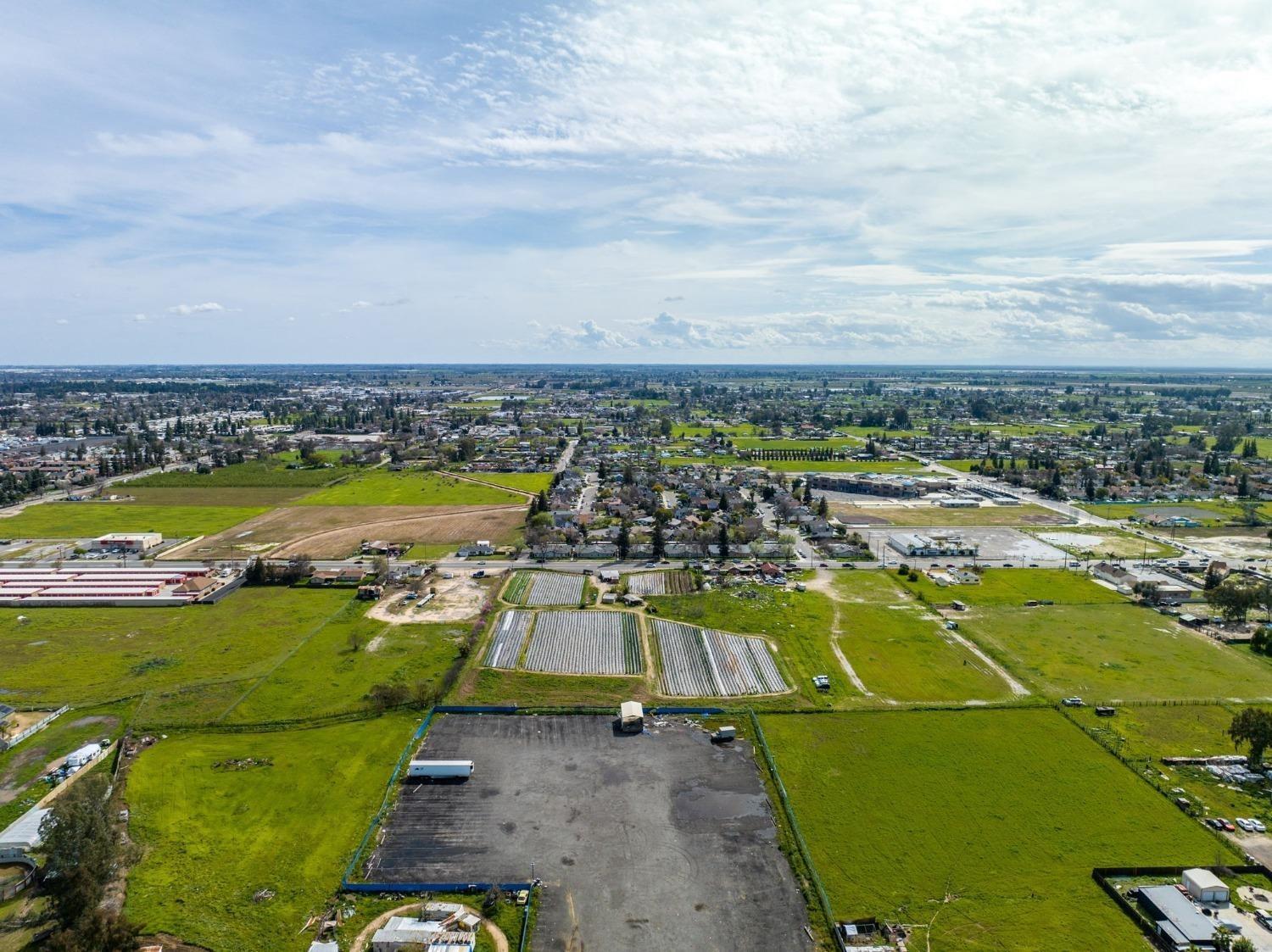 3253 W Princeton Ave, Fresno, CA 93722