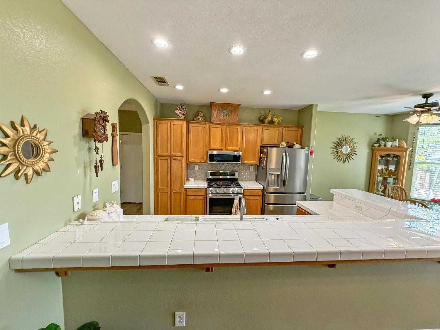 2811 Walton Ave, Sanger, CA 93657