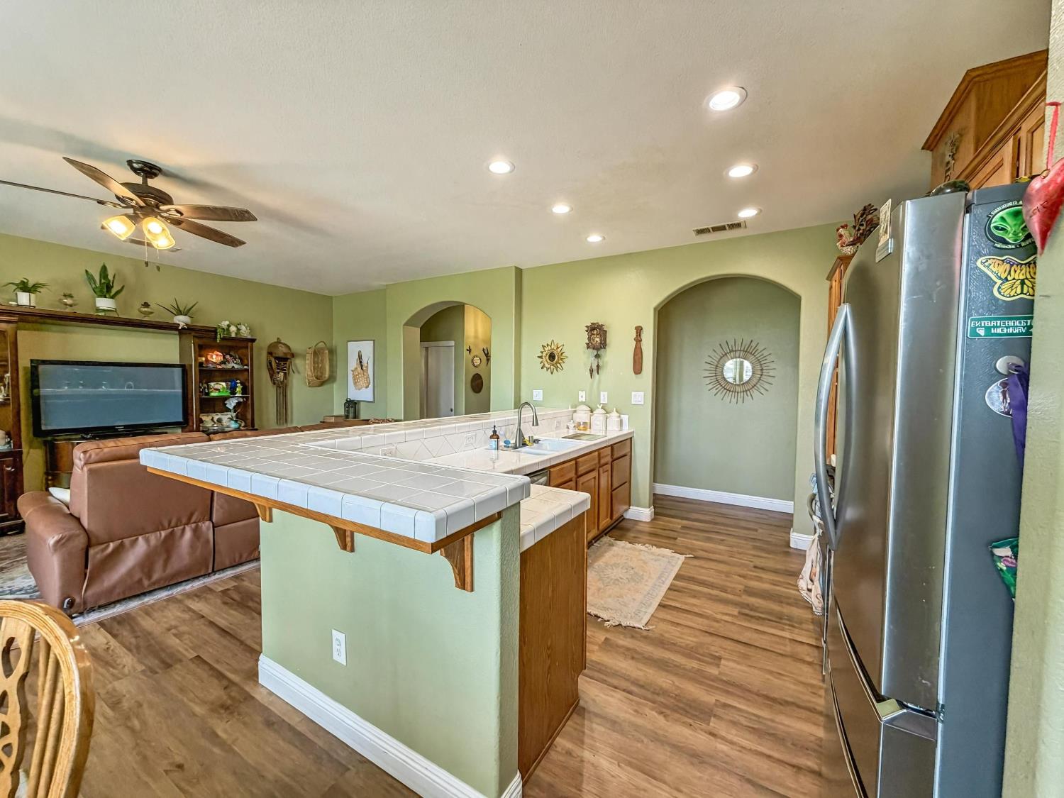 2811 Walton Ave, Sanger, CA 93657