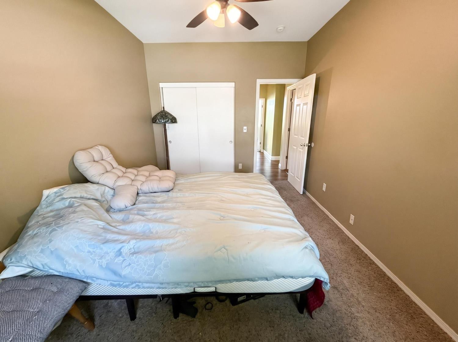 2811 Walton Ave, Sanger, CA 93657