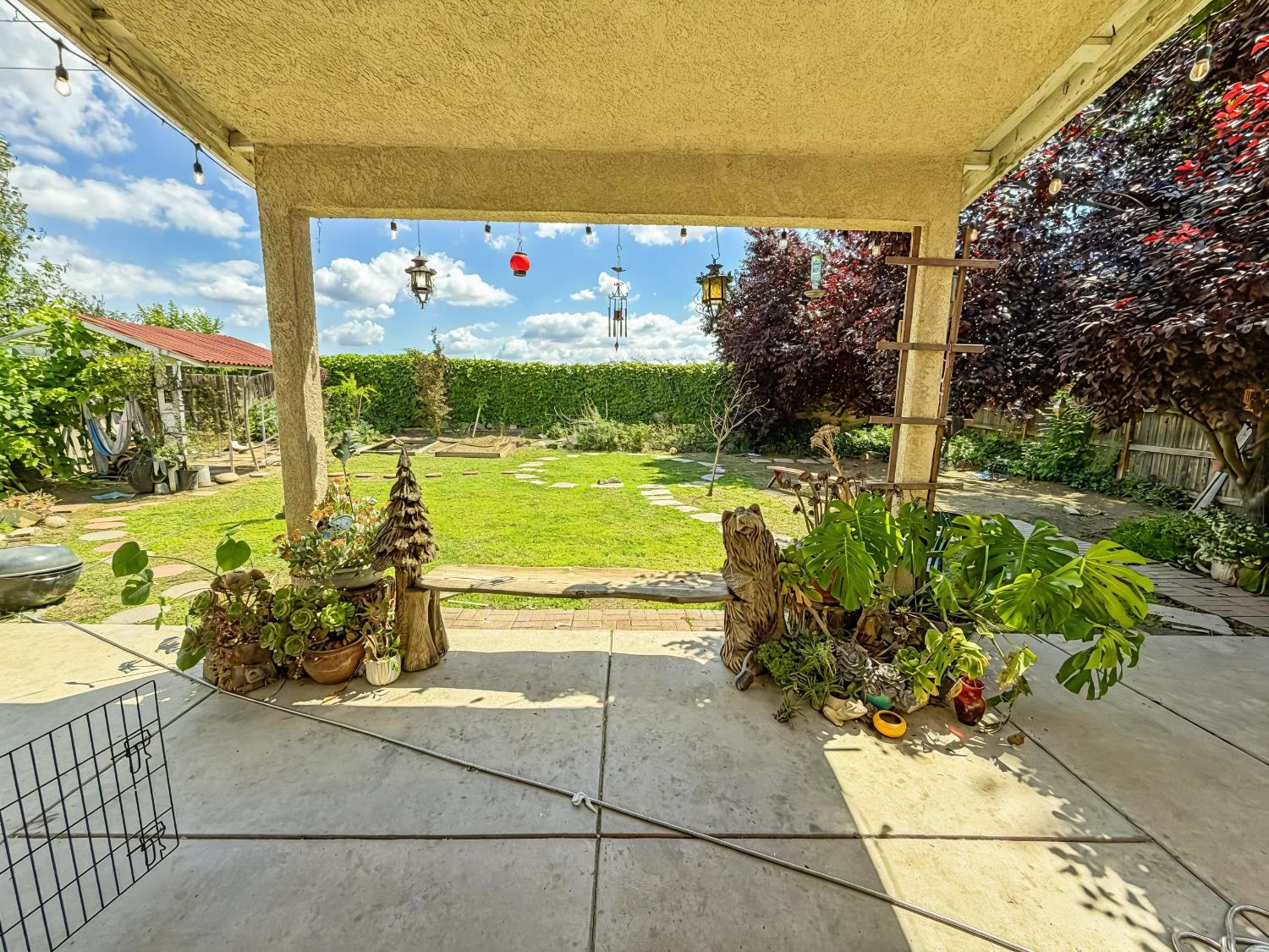 2811 Walton Ave, Sanger, CA 93657