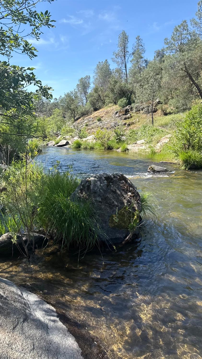 80 Polk Ranch Rd, Coarsegold, CA 93614