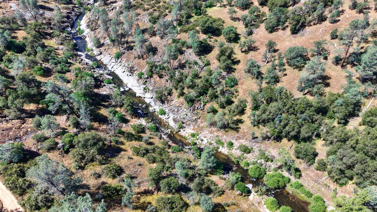 80 Polk Ranch Rd, Coarsegold, CA 93614