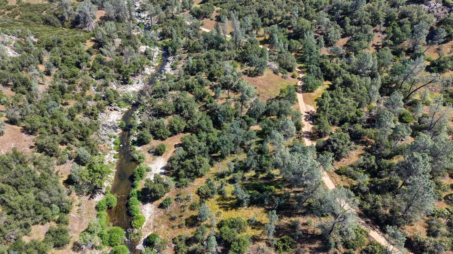 80 Polk Ranch Rd, Coarsegold, CA 93614