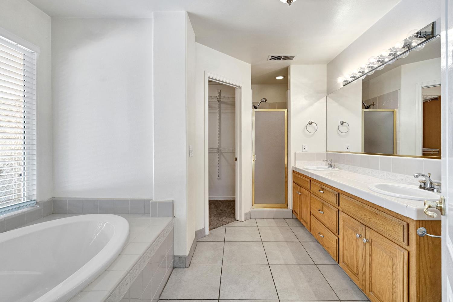 Open Photo