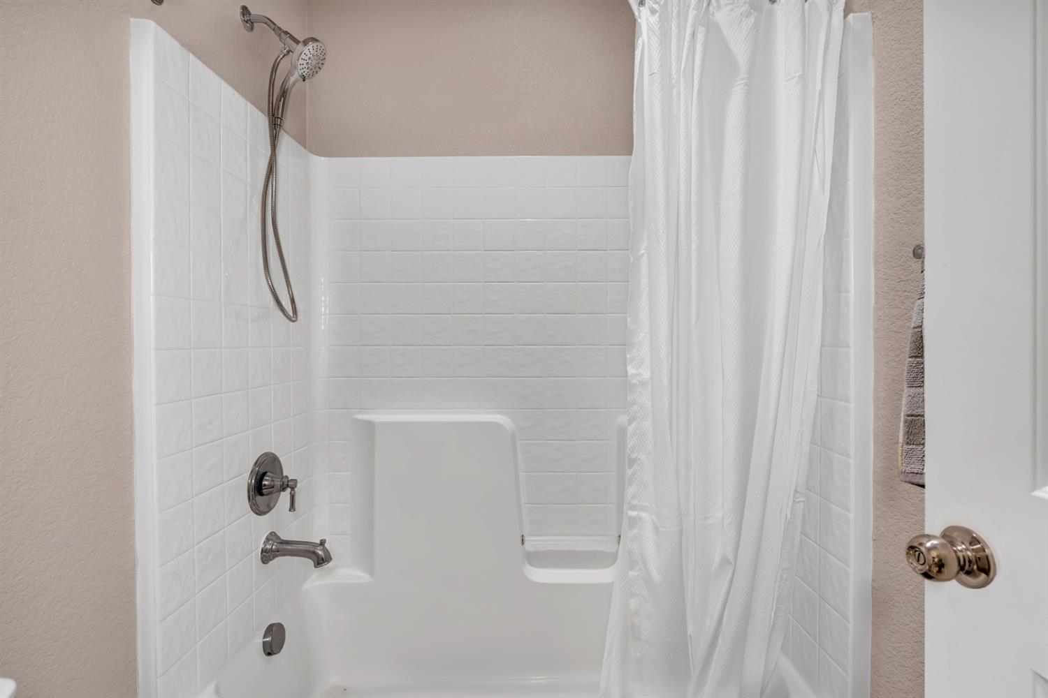 3559 Sunstone Ct, Merced, CA 95340