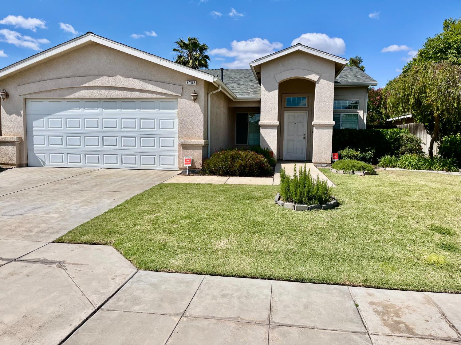 4752 W Fremont, Fresno, CA 93722