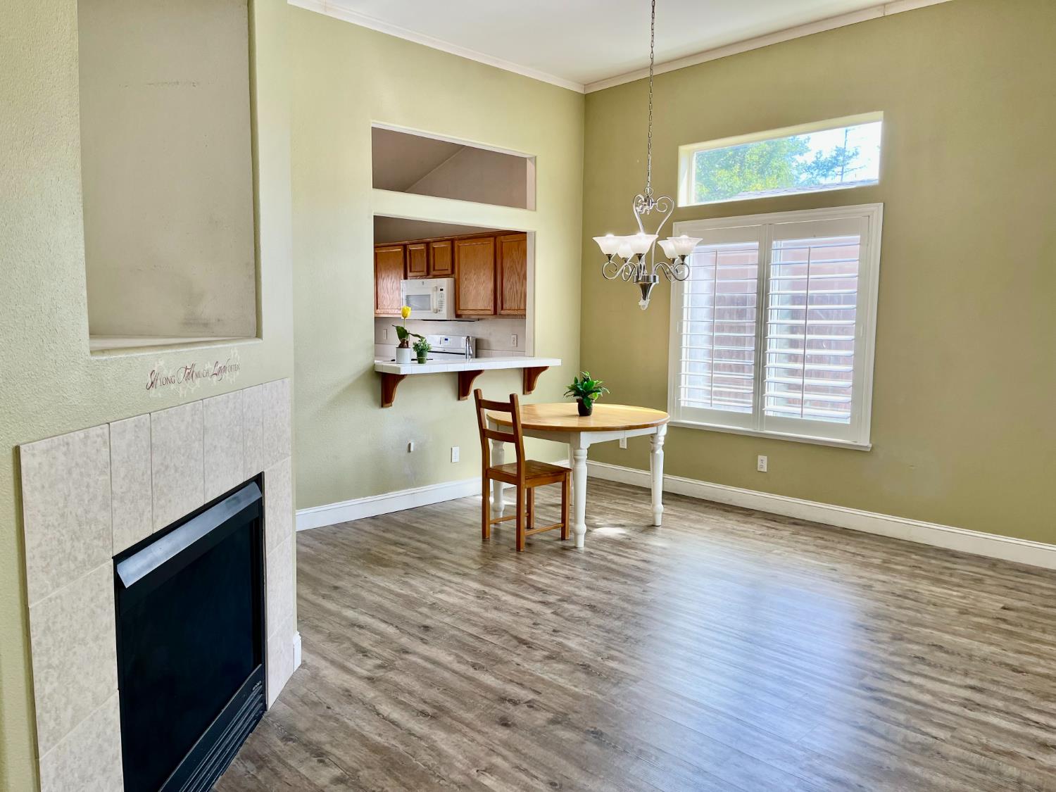 4752 W Fremont, Fresno, CA 93722