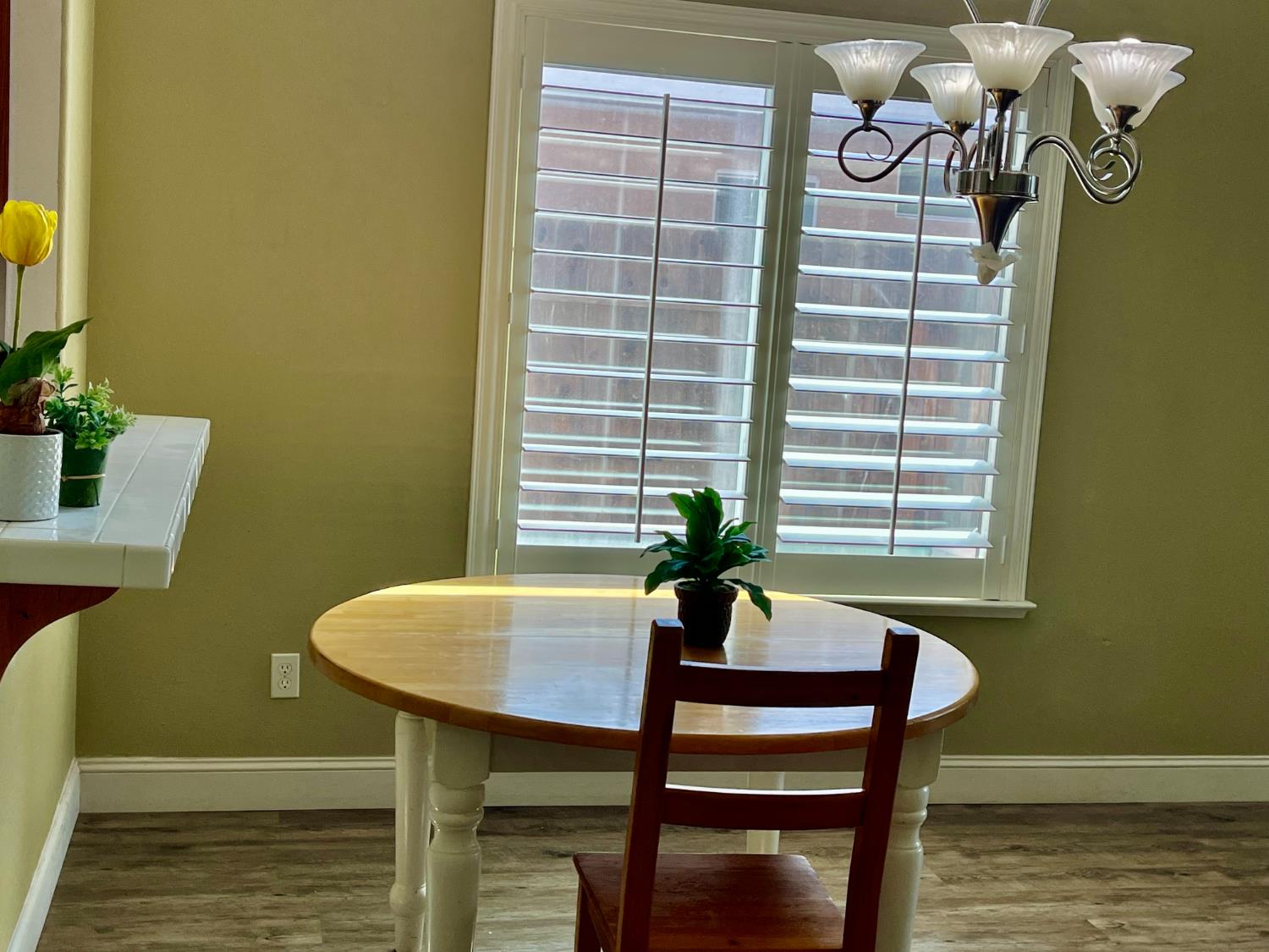 4752 W Fremont, Fresno, CA 93722