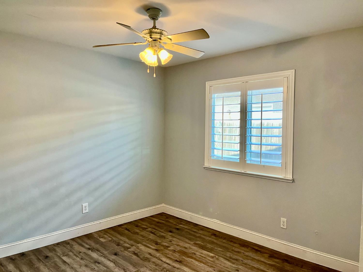 4752 W Fremont, Fresno, CA 93722