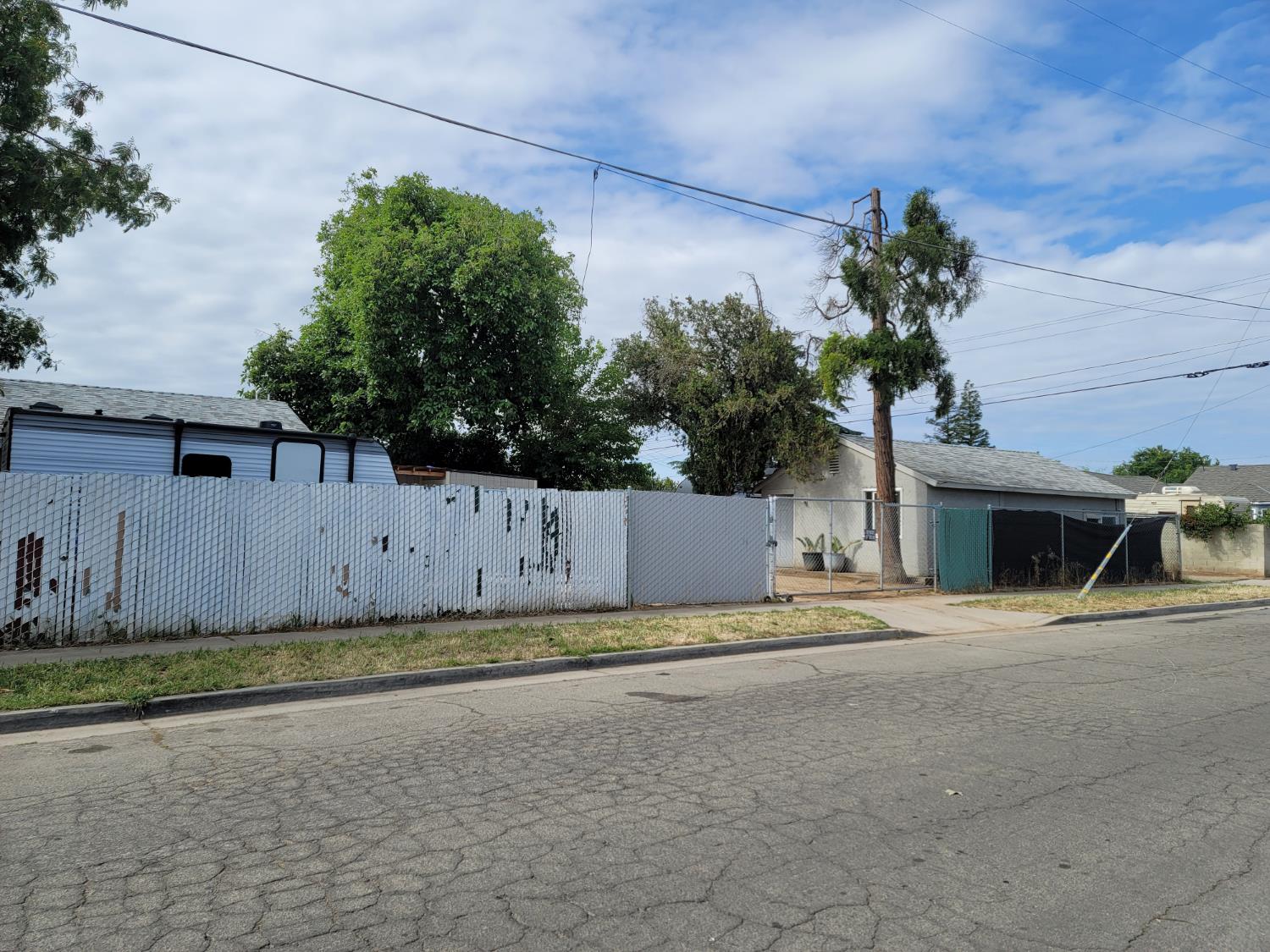 2356 S Holly, Fresno, CA 93706